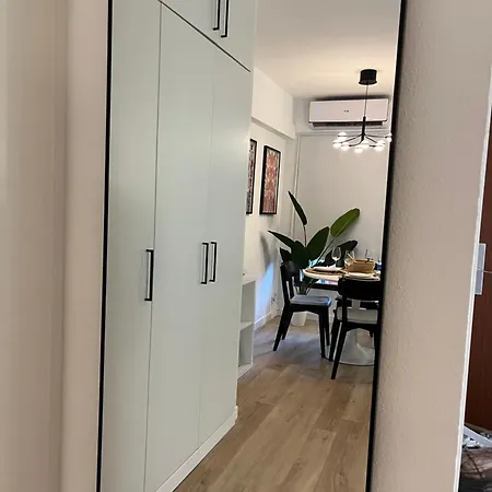 En شقة بينالماذينا